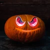 Kép 1/3 - Halloween-i ijesztő szempár - piros LED-es - elemes