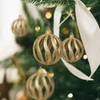 Kép 1/2 - Karácsonyfadísz szett - glitteres arany gömbdísz - 7 cm - 6 db / csomag