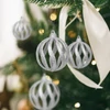 Kép 1/2 - Karácsonyfadísz szett - glitteres ezüst gömbdísz - 7 cm - 6 db / csomag