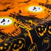 Kép 1/2 - Halloween-i asztalterítő - alumínium hatású - 137 x 183 cm - sírköves